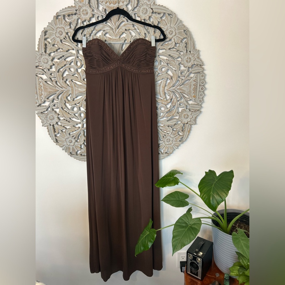 BCBG Maxazria Maxi Dress Beaded Strapless Formal Gown – Chocolate Brown, Size 4